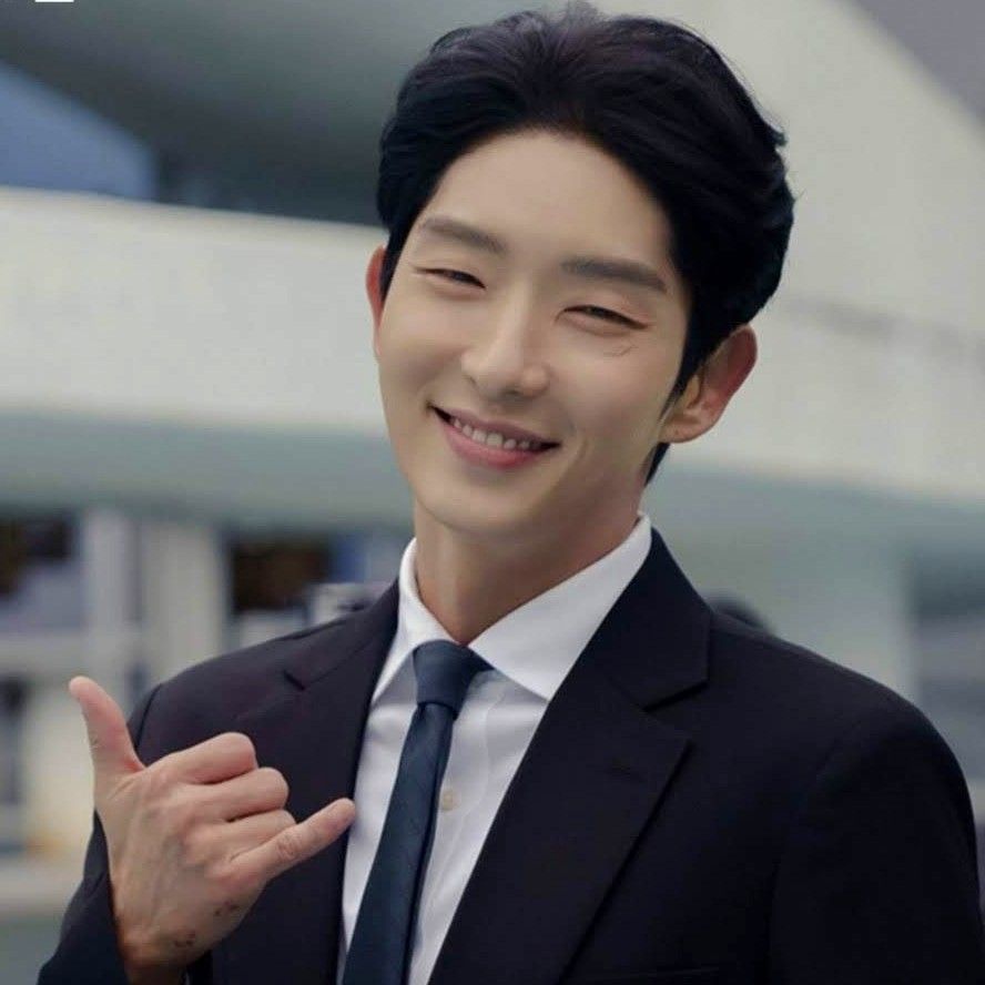 李準基的最新照片