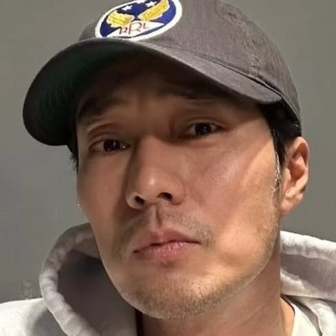 Recent activity shot of So Jisub
