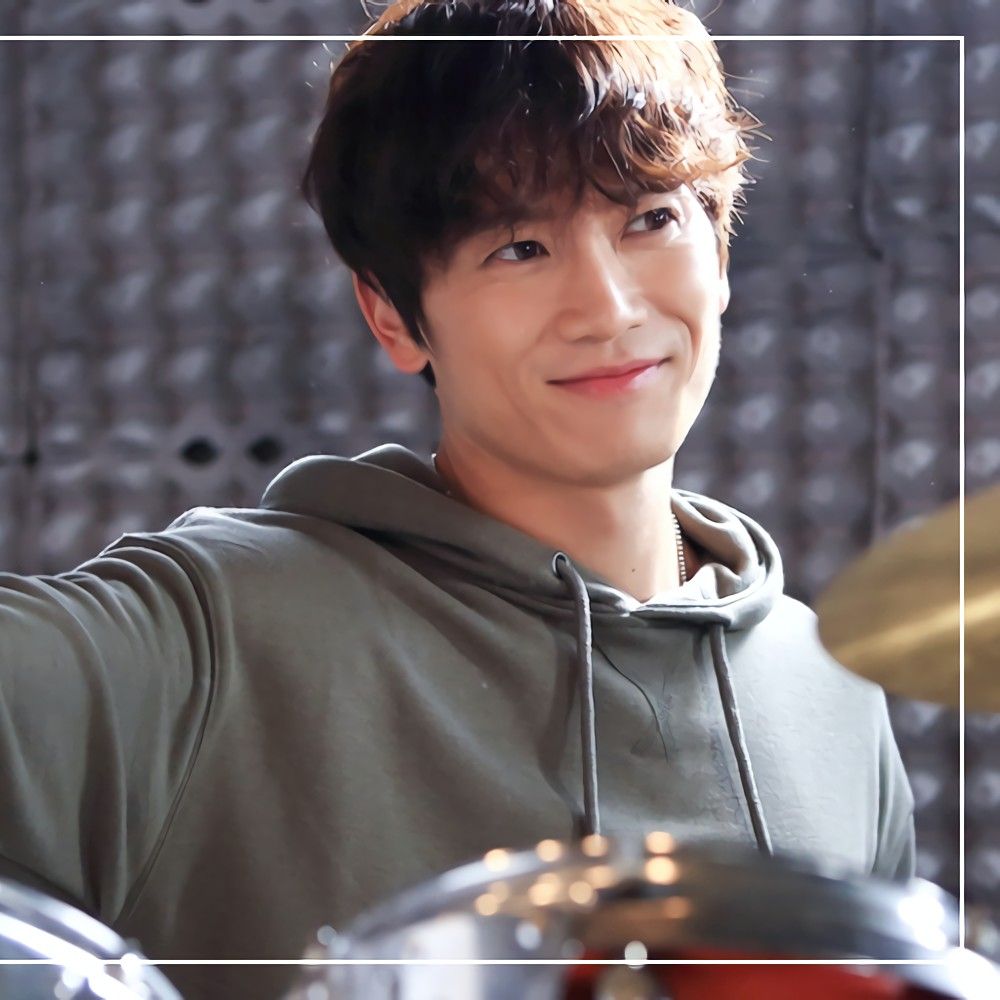 Recent activity shot of Ji Sung