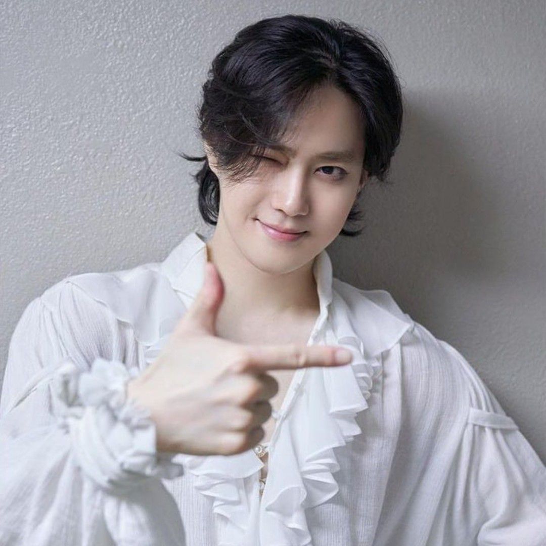 Recent activity shot of Suho