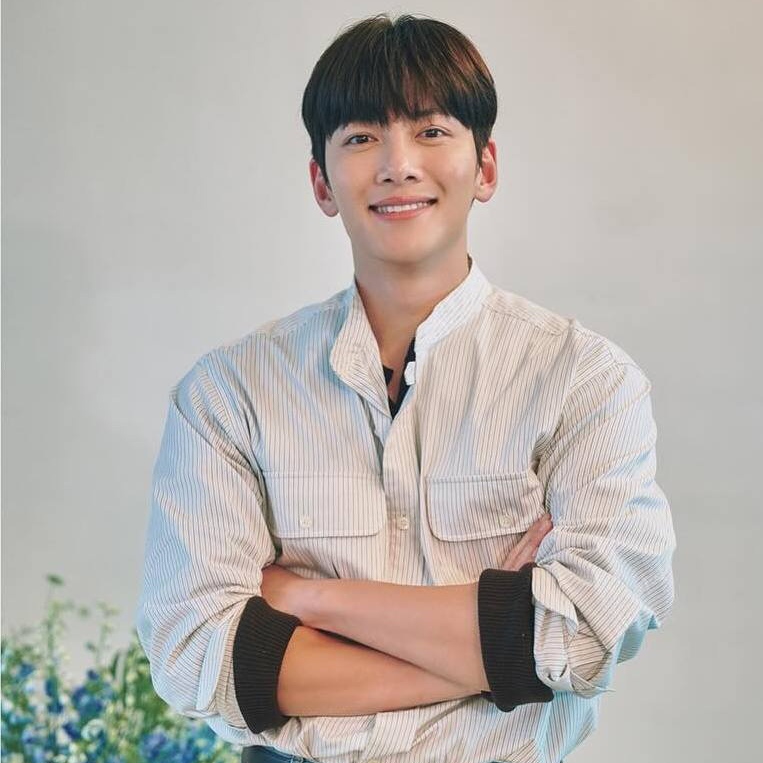 粉絲拍下的池昌旭瞬間