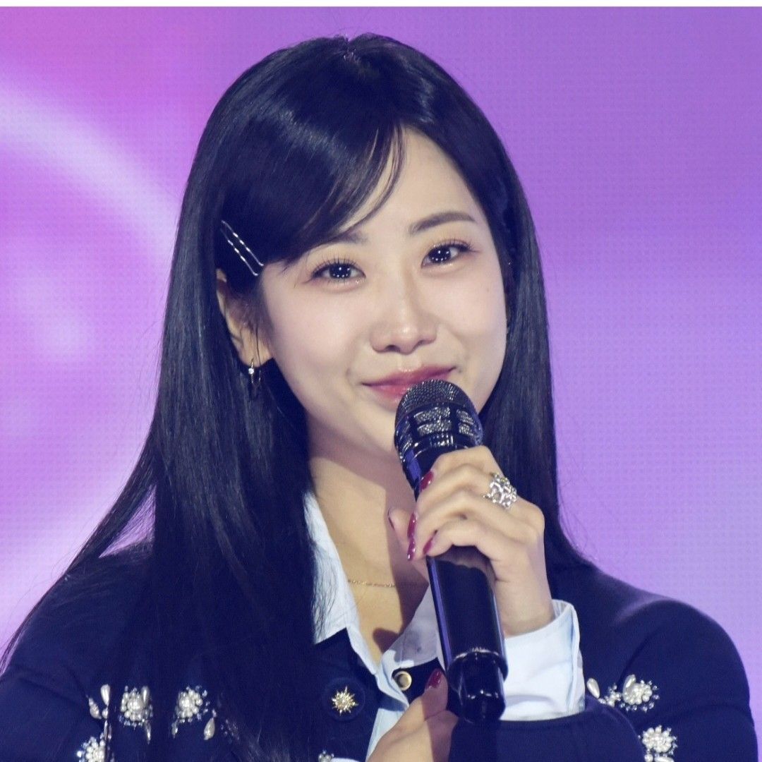 Latest photo of Kang Hyeyeon