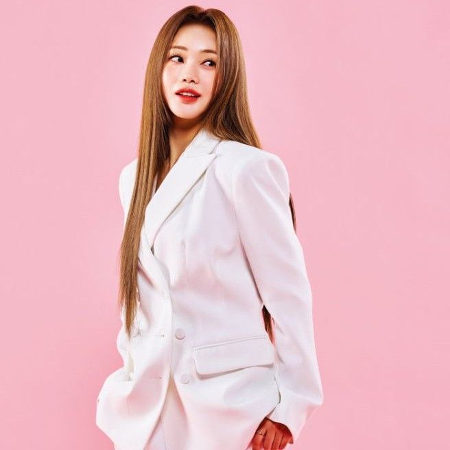 Latest photo of Hong Jiyoon