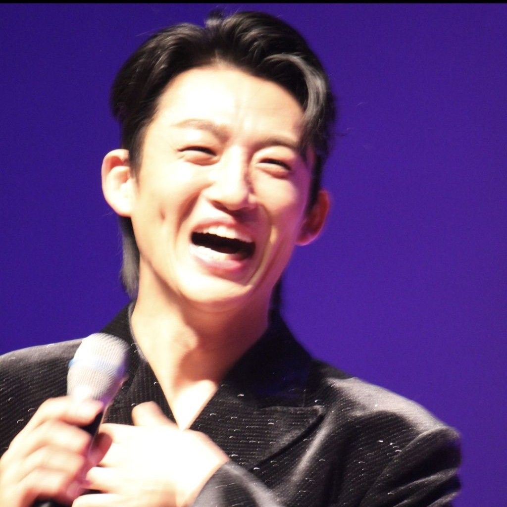 A moment captured by a fan of Shin Seungtae