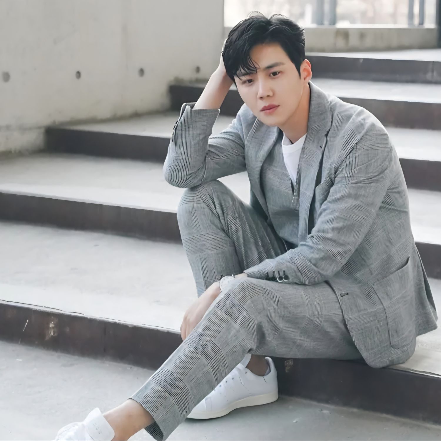 Behind-the-scenes cut of Kim Seonho