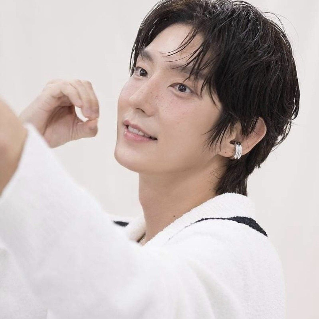 Foto terbaru dari Lee Joongi