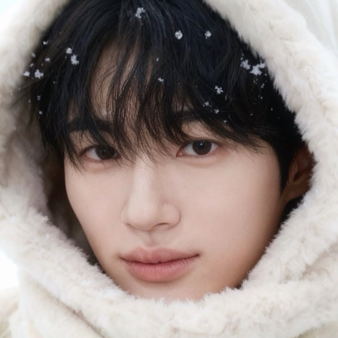 Latest photo of Byeon Wooseok