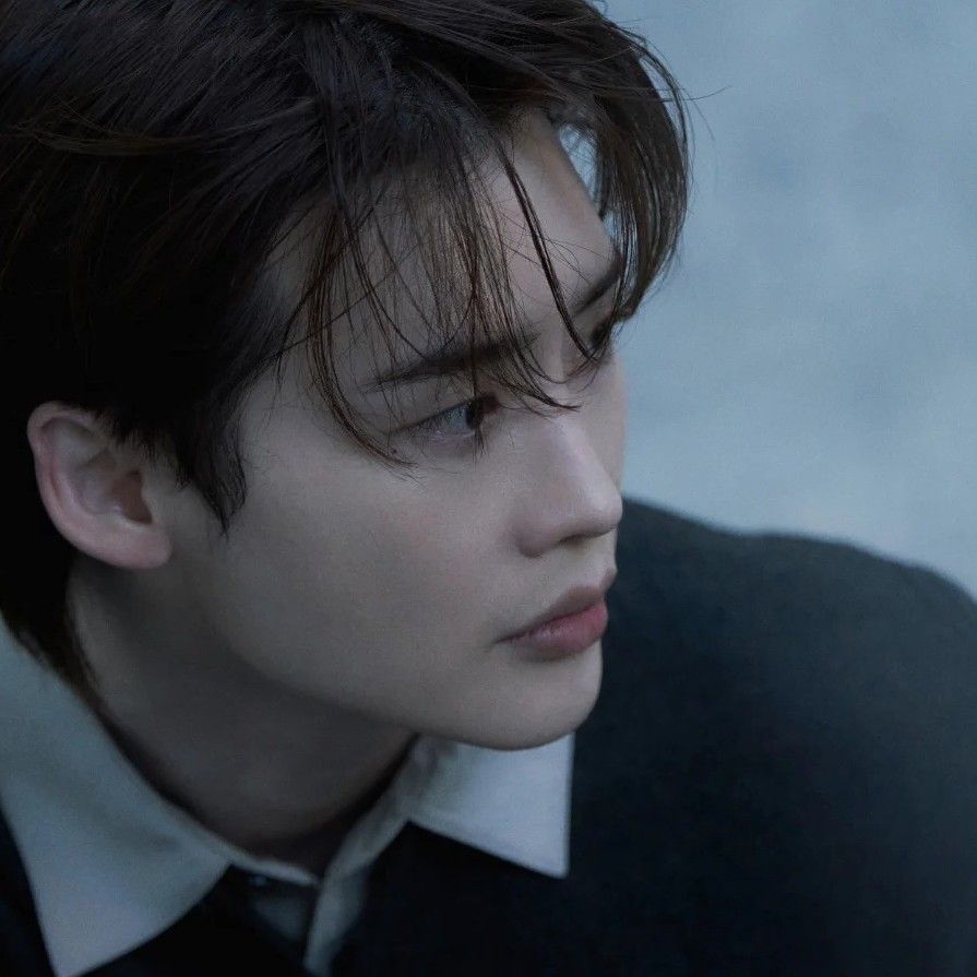 李鍾碩的最新照片