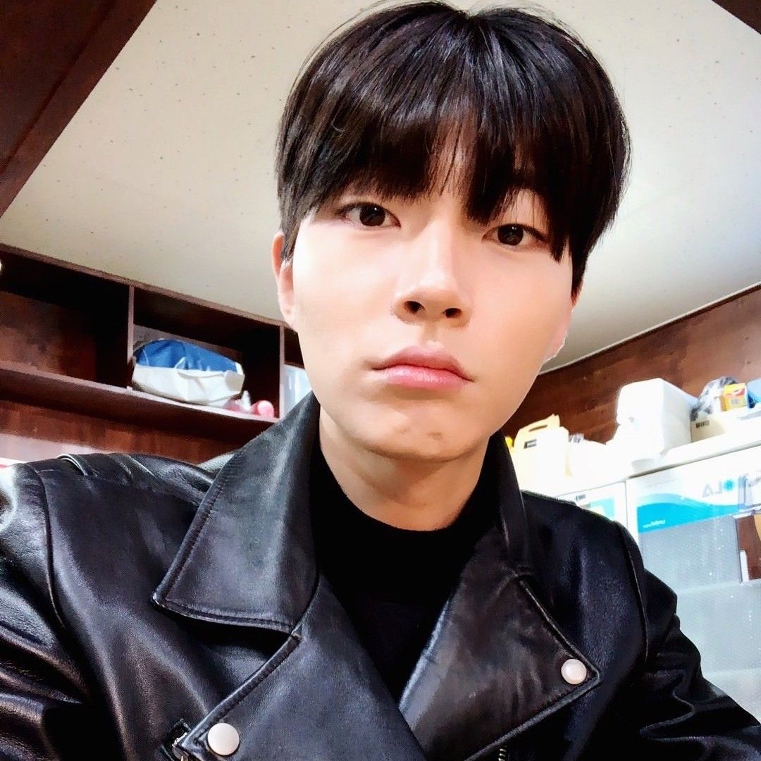 Recent activity shot of Hwang Inyoup