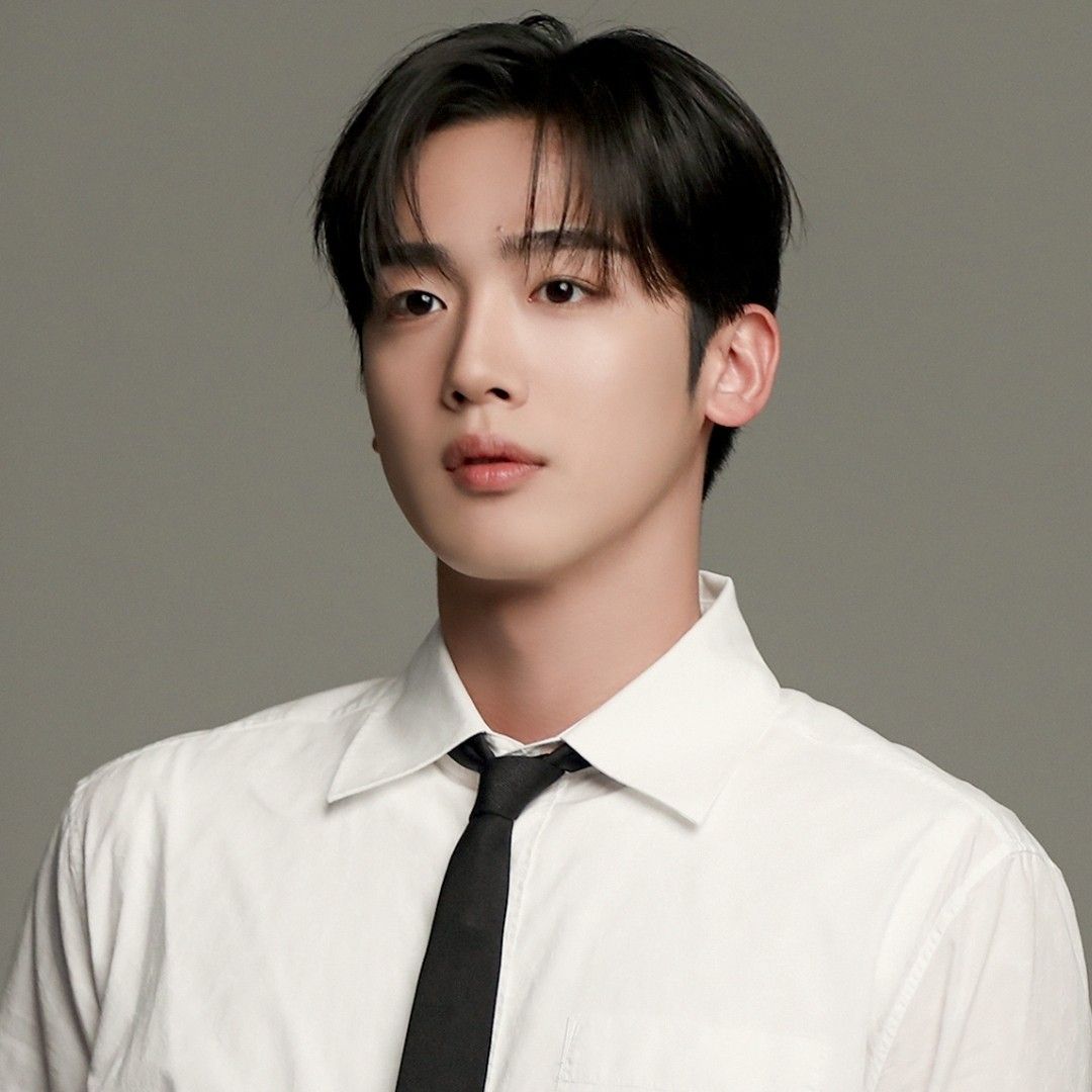 Latest photo of Kim Yohan
