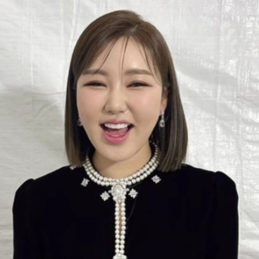 송가인 최근 활동샷