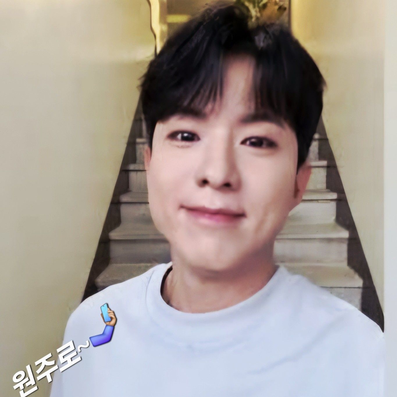 Behind-the-scenes cut of Na Taejoo