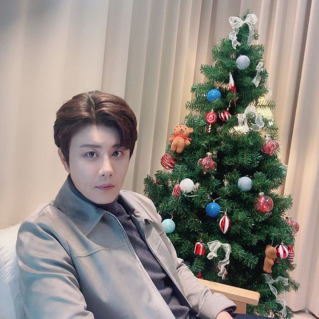 Behind-the-scenes cut of Jin Haesung