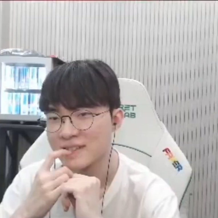 Behind-the-scenes cut of Faker