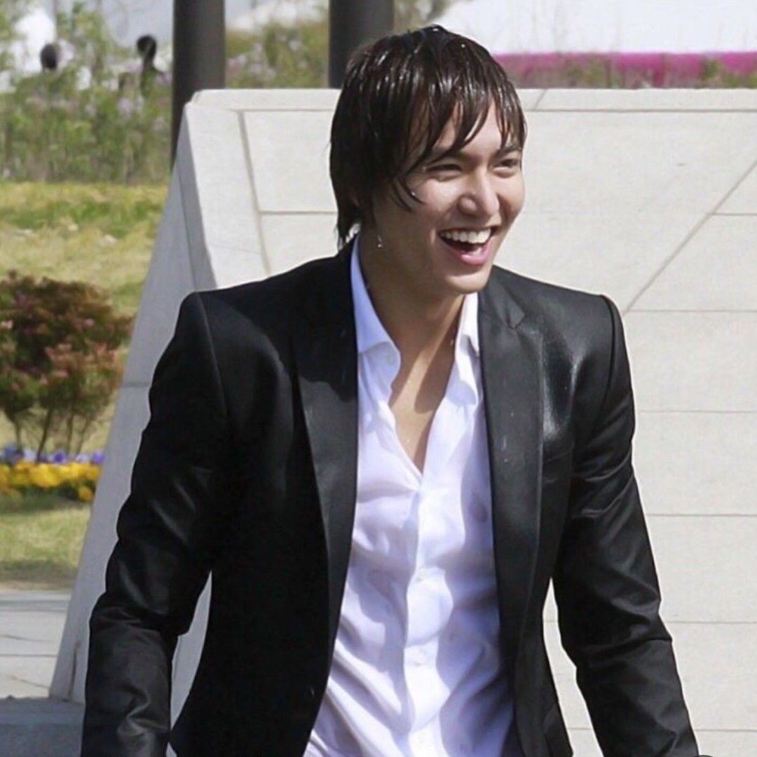 Recent activity shot of Lee Minho