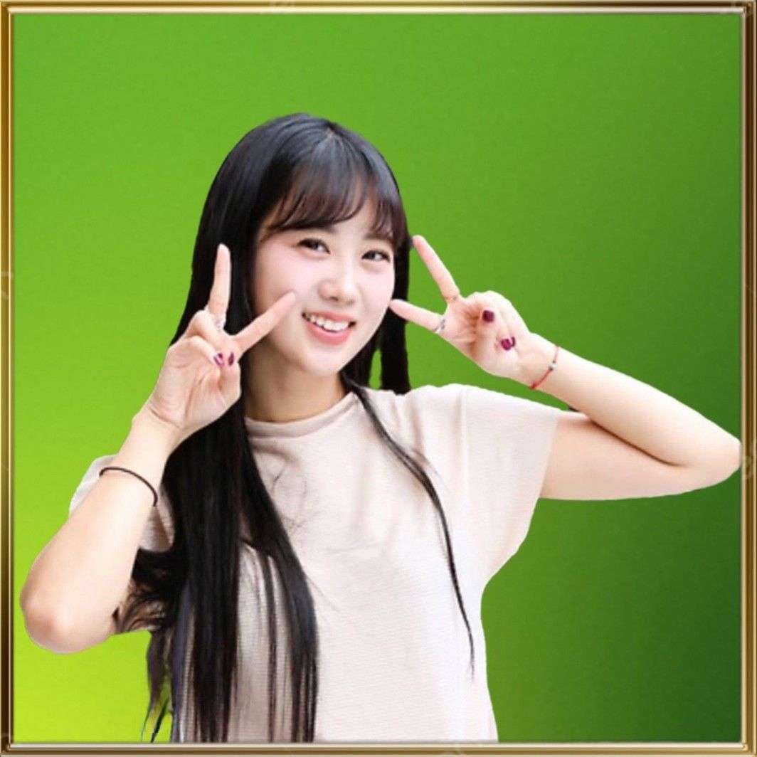 A moment captured by a fan of Kang Hyeyeon