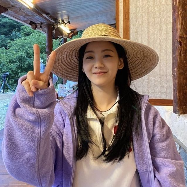 Behind-the-scenes cut of Cho Yihyun