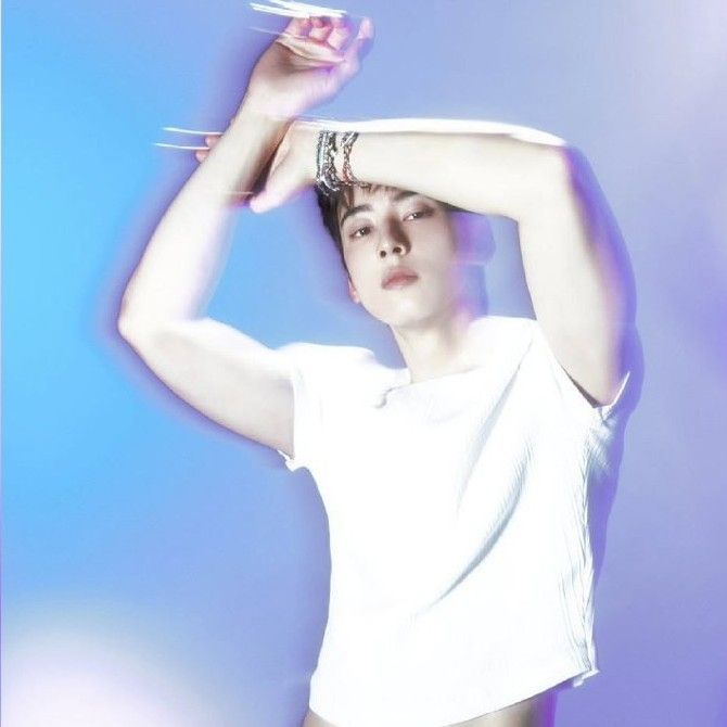 Latest photo of Cha Eunwoo