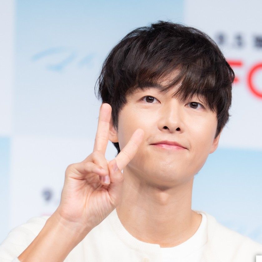 A moment captured by a fan of Song Joongki