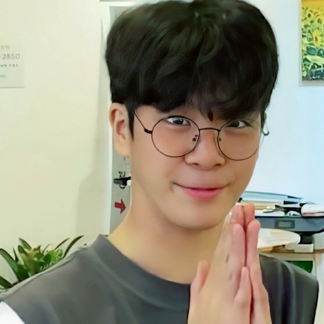 Cuplikan di balik layar dari Jeong Dongwon