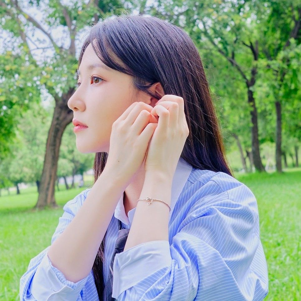 Latest photo of Park Eunbin