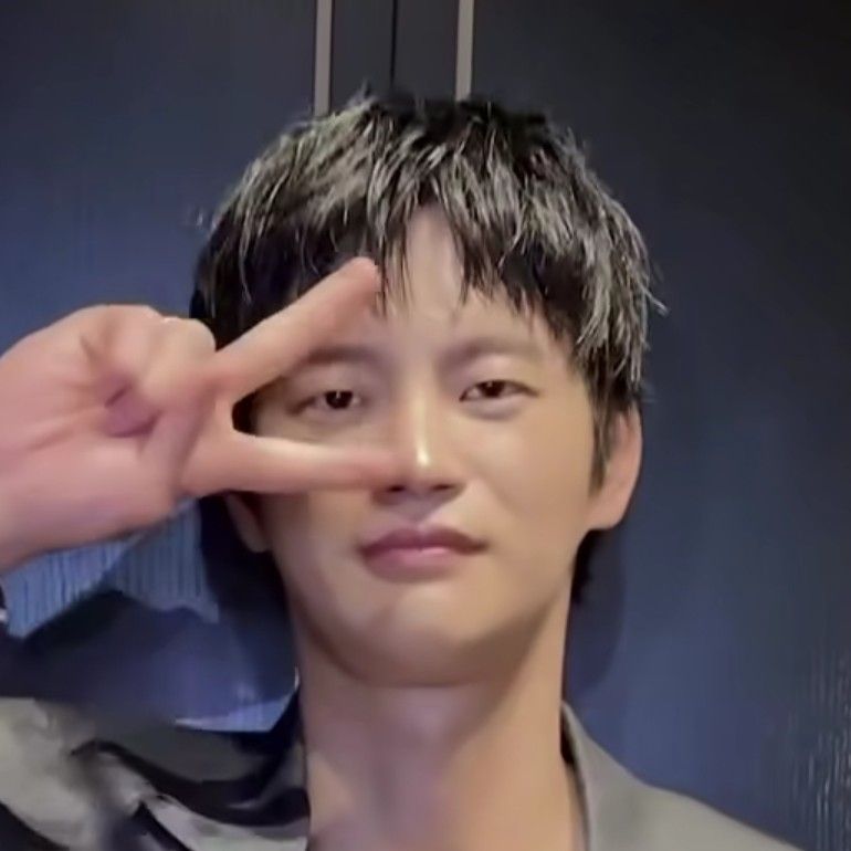 Latest photo of Seo Inguk