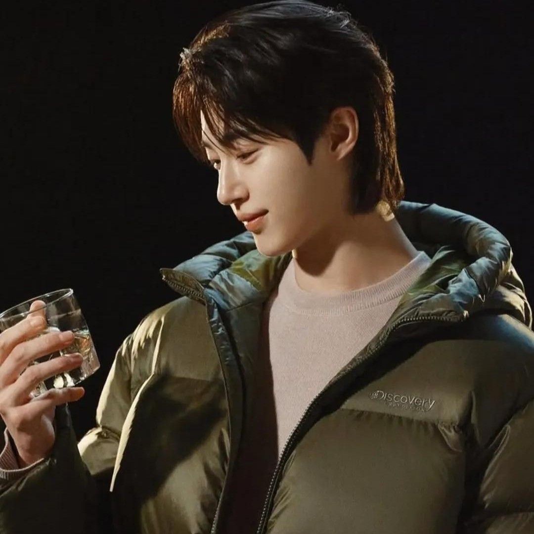 Latest photo of Byeon Wooseok