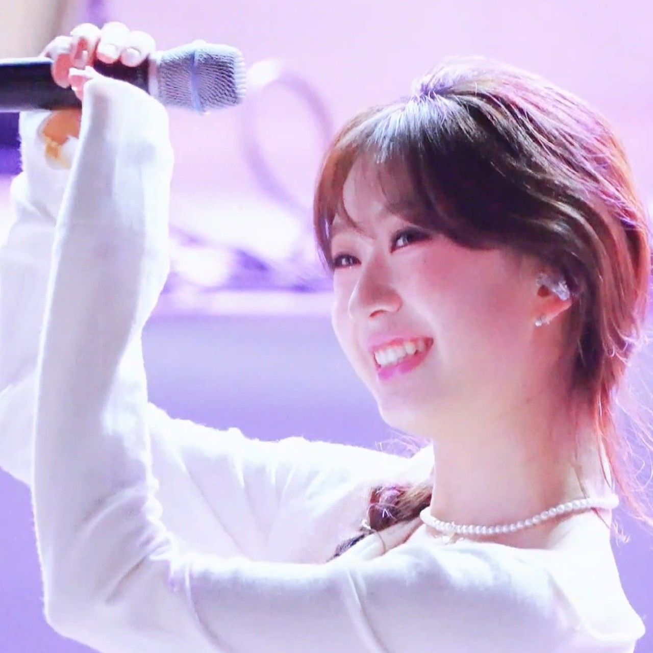 チョン・ユジンのビハインドカット