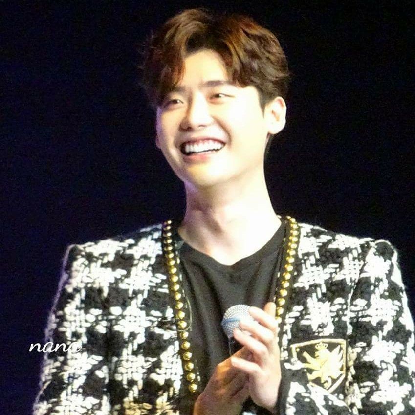 李鍾碩的最新照片