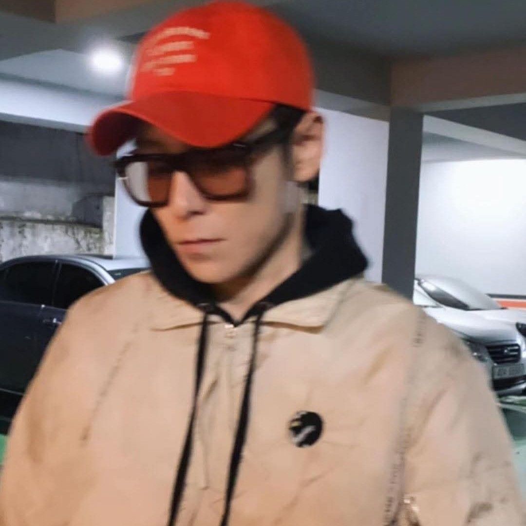 A moment captured by a fan of T.O.P