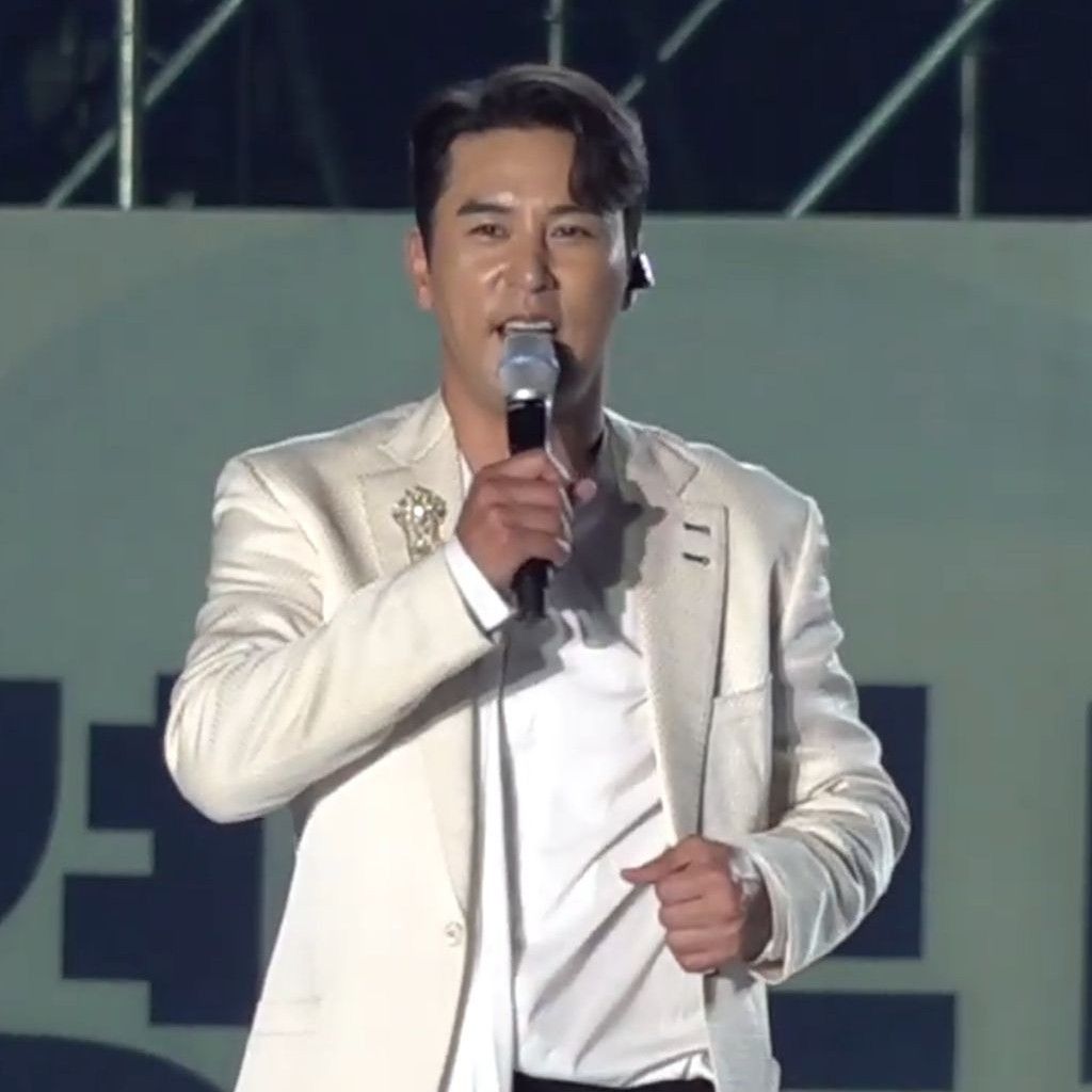 Recent activity shot of Jang Minho