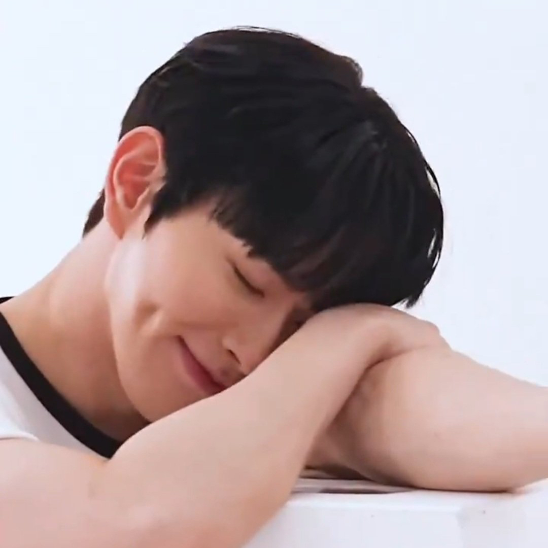 Recent activity shot of Lee Byeongchan