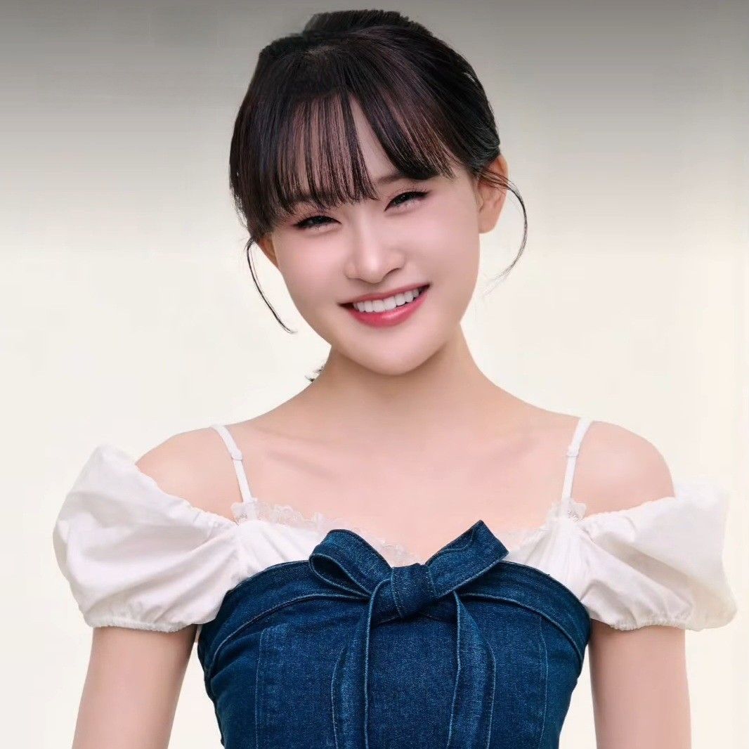 김다현 최근 활동샷