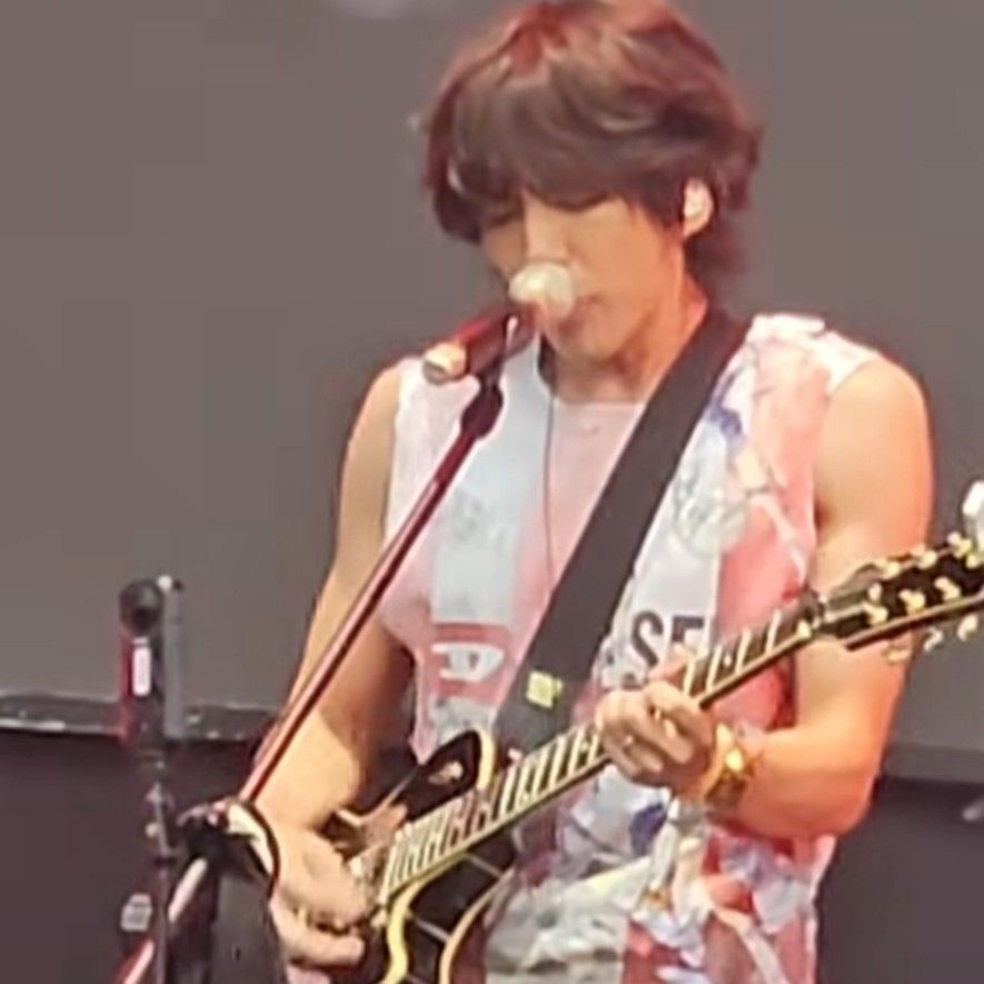 Recent activity shot of Lee Seungyoon