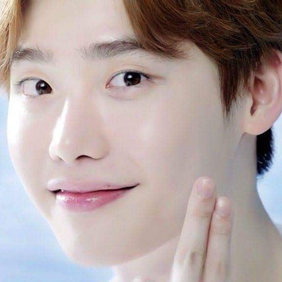 Behind-the-scenes cut of Lee Jongsuk