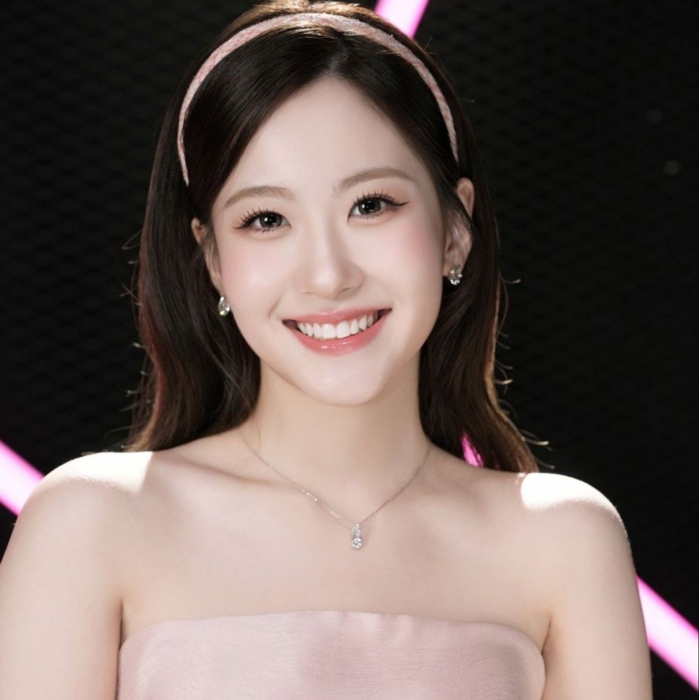 オ・ユジンの最近の活動ショット