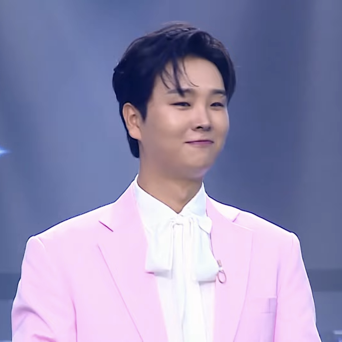 A moment captured by a fan of Song Minjun