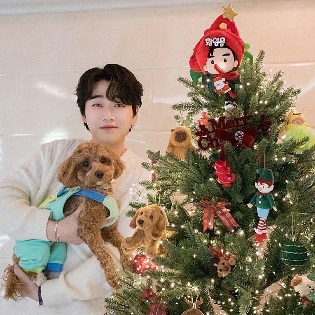 Recent activity shot of Hwang Youngwoong