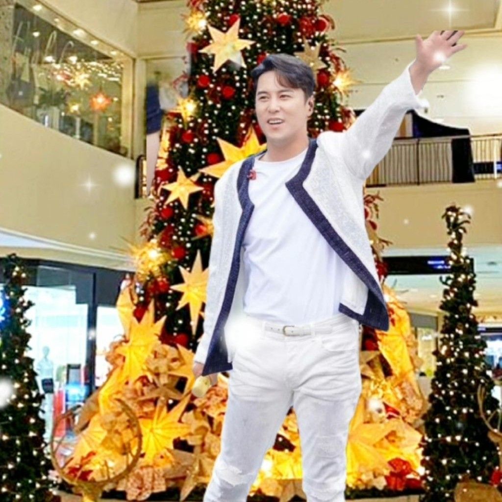 チャン・ミンホの最近の活動ショット