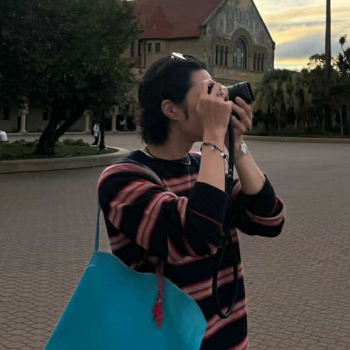 Recent activity shot of Lee Jongwon