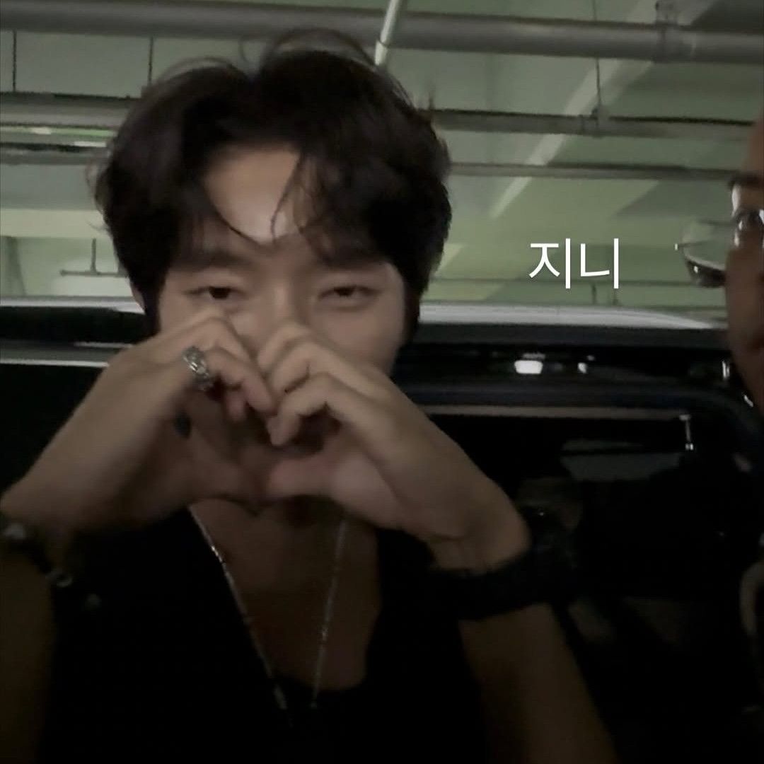 Momen yang diabadikan oleh penggemar Lee Joongi