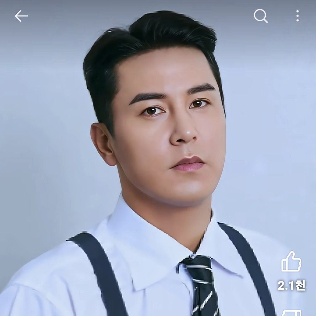 Recent activity shot of Jang Minho