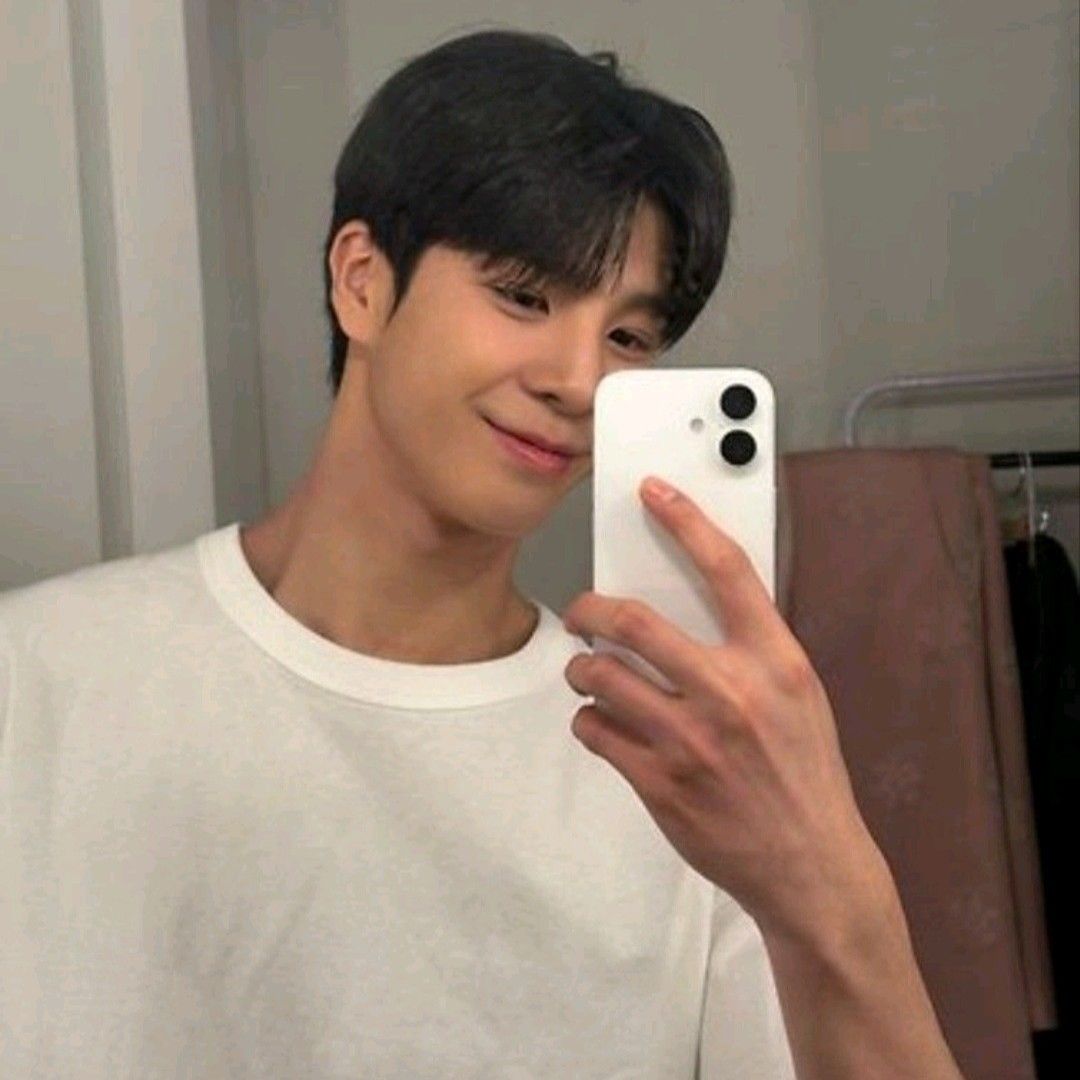 チョン・ドンウォンの最近の活動ショット