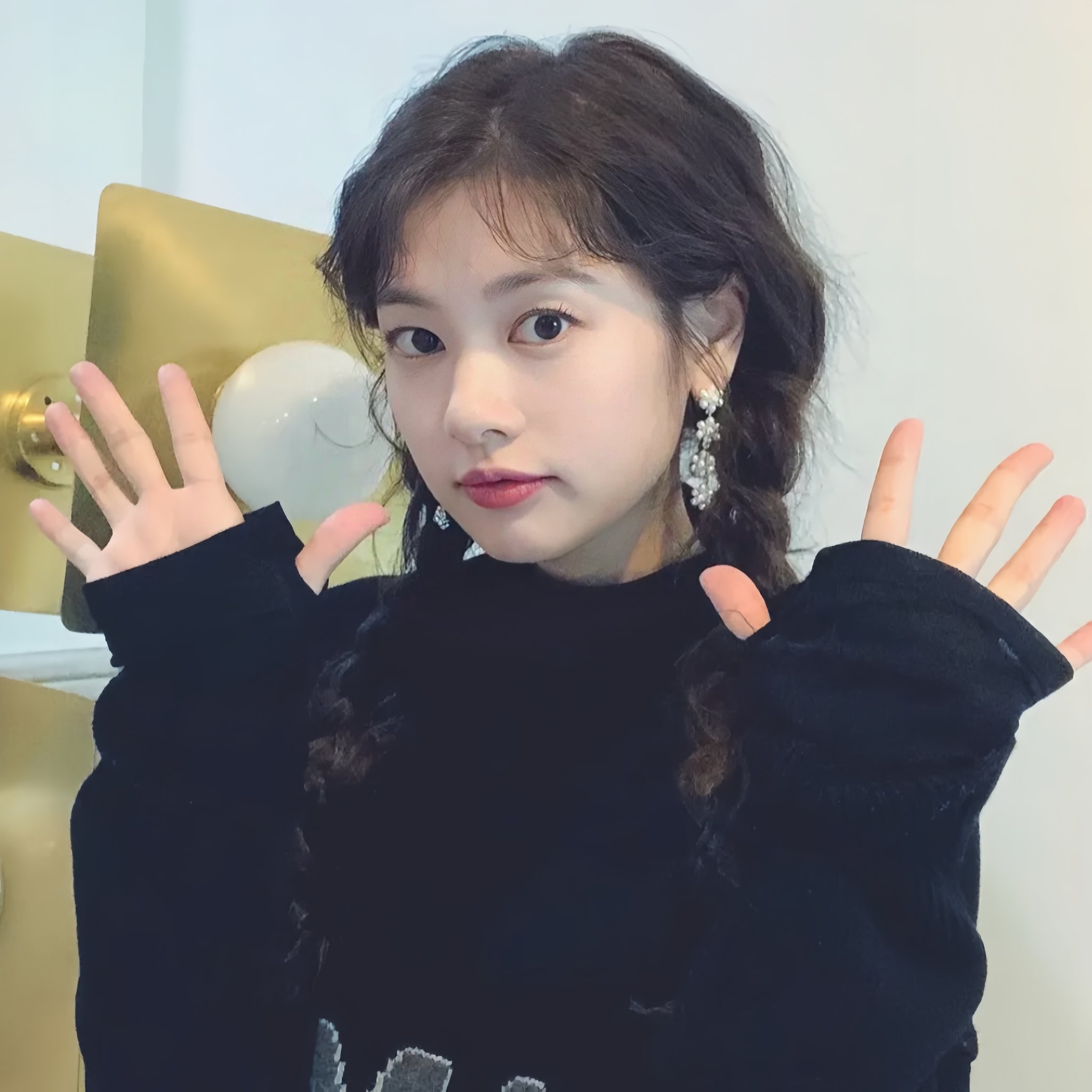 Recent activity shot of Jung Somin