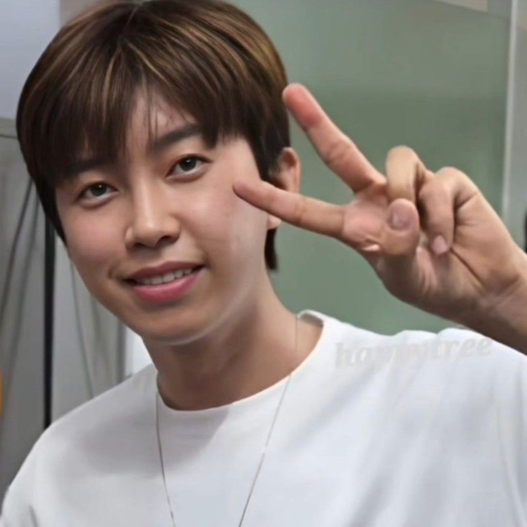 Recent activity shot of Lim Youngwoong