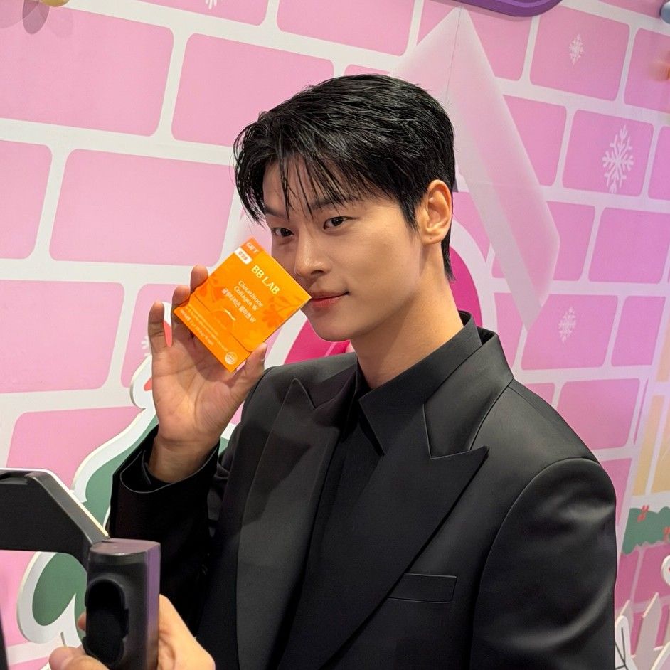 Recent activity shot of Cha Hakyeon (N)