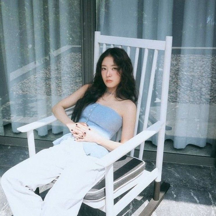 Recent activity shot of Lee Seyoung