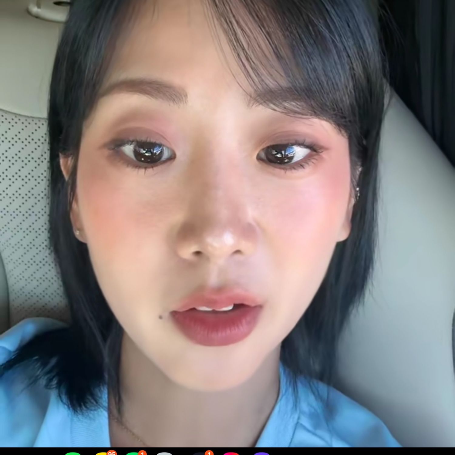 Foto terbaru dari Kang Hyeyeon