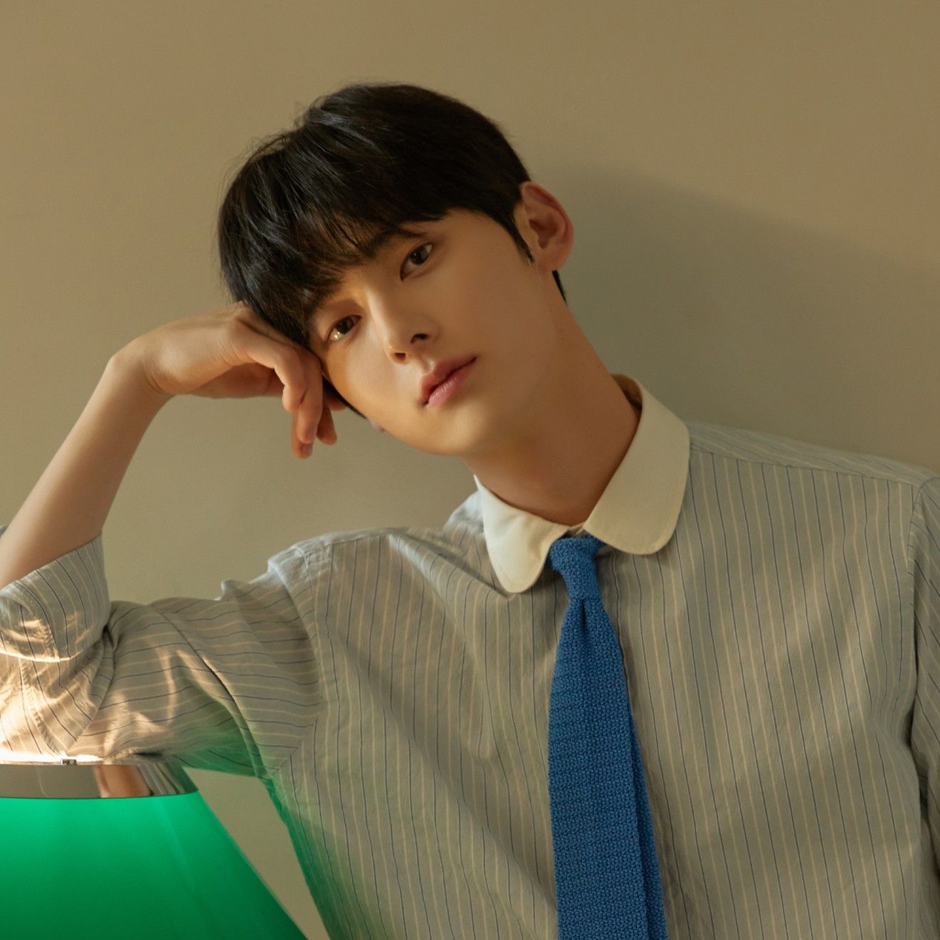 A moment captured by a fan of Hwang Minhyun