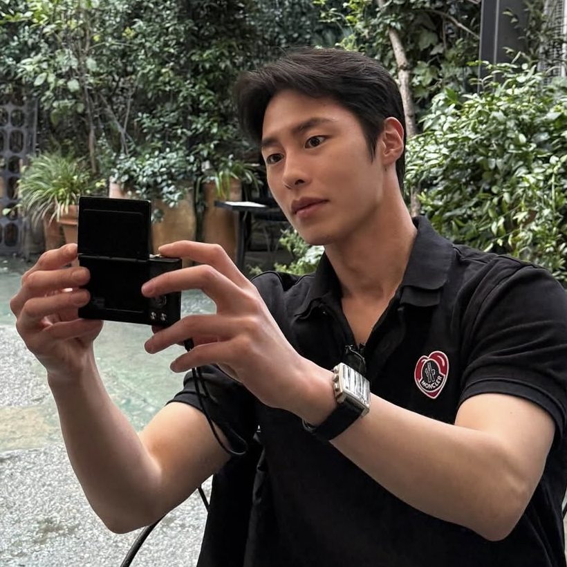 Latest photo of Lee Jaewook